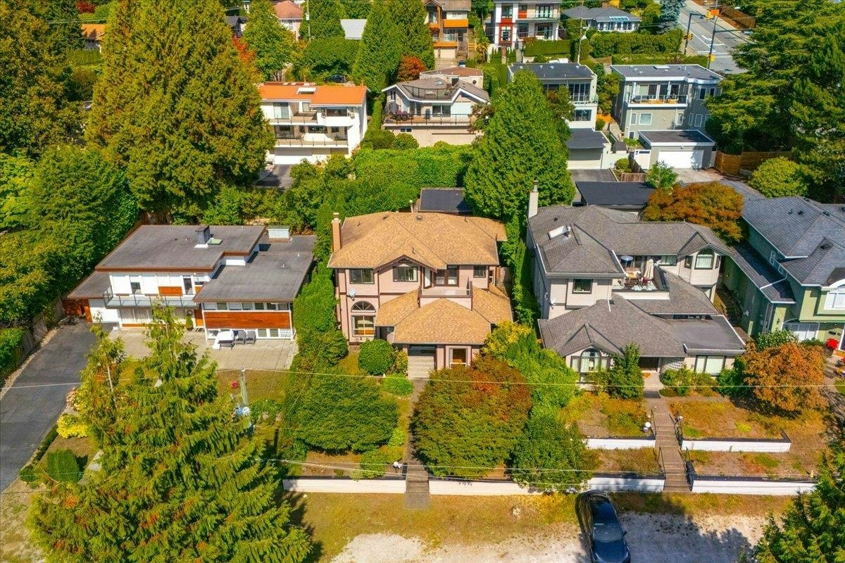 1523 Lawson Avenue, West Vancouver, BC, V7V 2C8 - 37