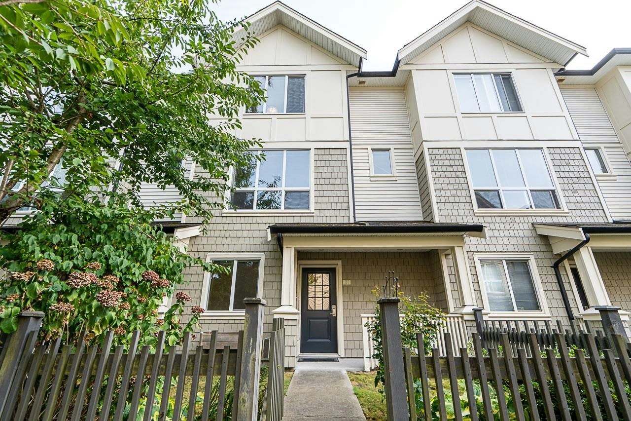 107-7848 209 Street, Langley, BC, V2Y 0M4
