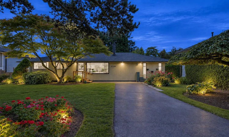 2161 Floralynn Crescent