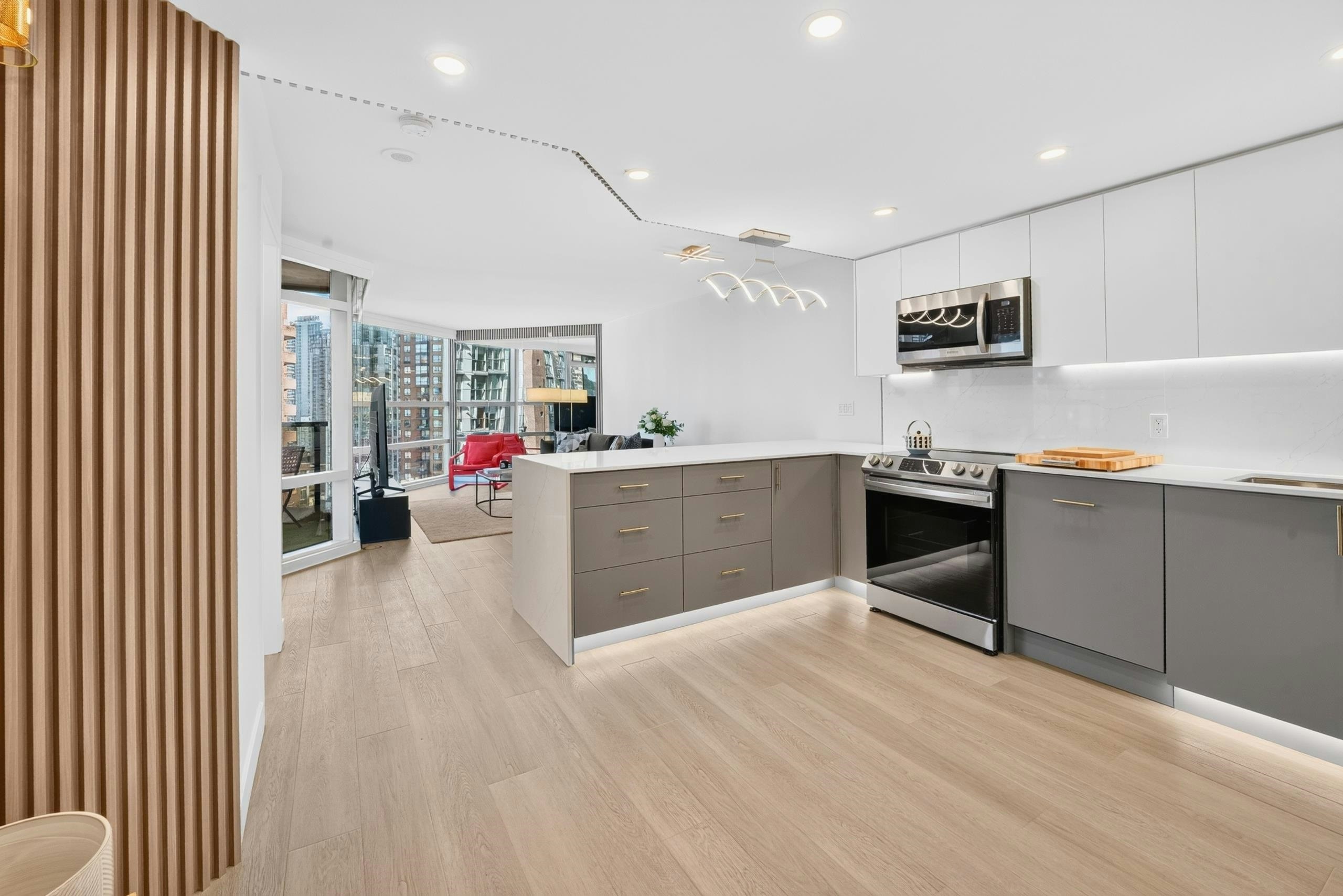 1110-1050 Burrard Street, Vancouver, BC, V6Z 2S3 - 4