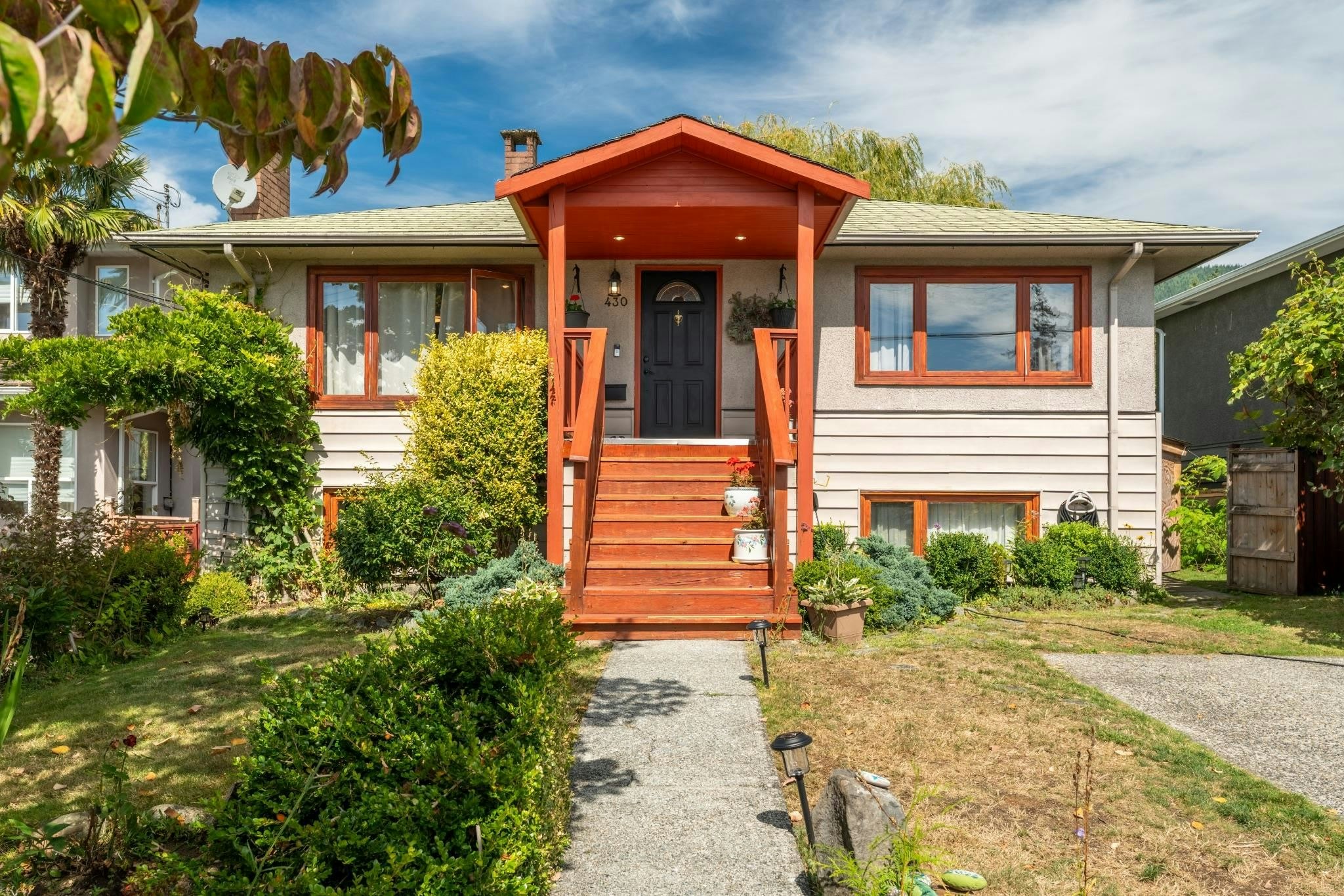 430 W Kings Road, North Vancouver, BC, V7N 2M3