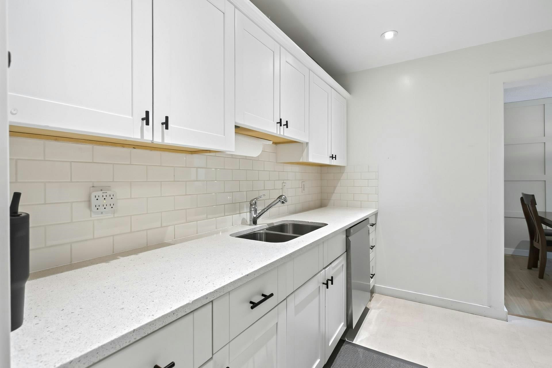 101-601 North Road, Coquitlam, BC, V3J 1P1 - 14