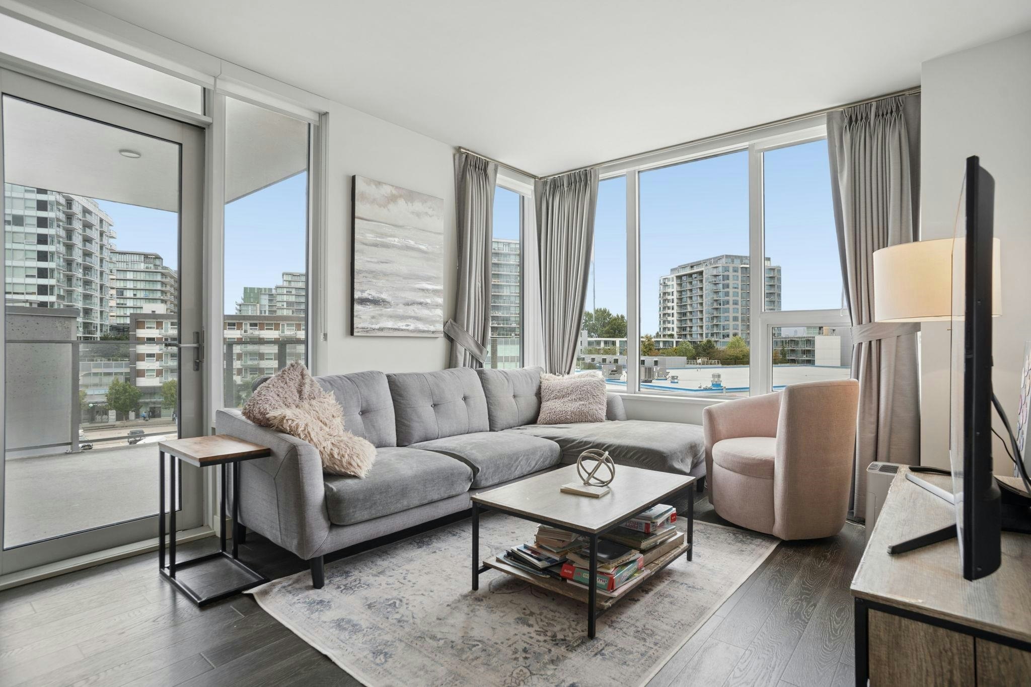 608-7488 Lansdowne Road, Richmond, BC, V7C 0B9