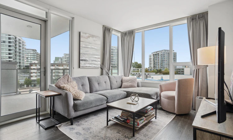 608-7488 Lansdowne Road