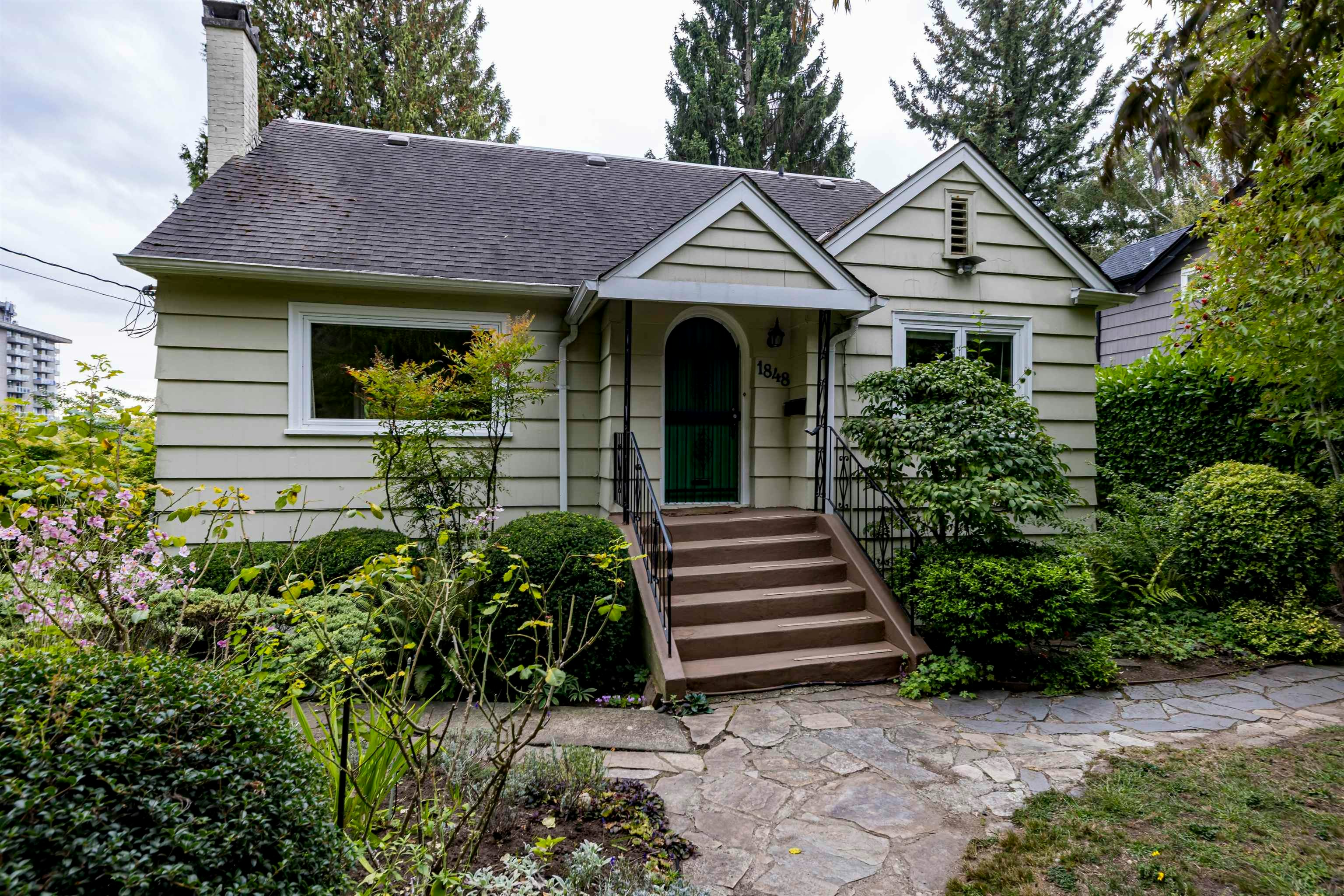1848 Duchess Avenue, West Vancouver, BC, V7V 1R1
