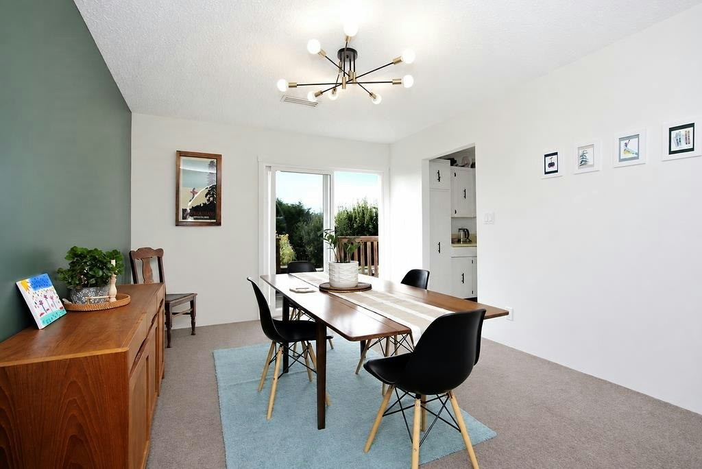 6447 Samron Road, Sechelt, BC, V7Z 0M8 - 11