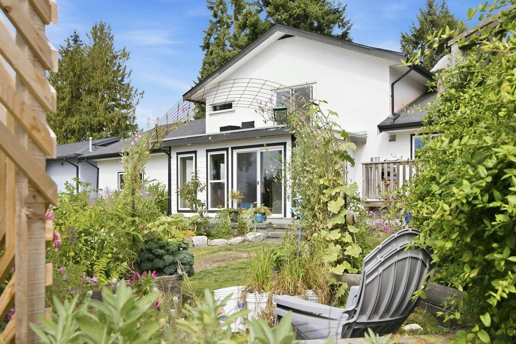 6447 Samron Road, Sechelt, BC, V7Z 0M8 - 33