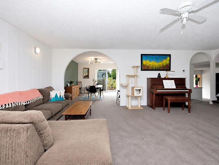 6447 Samron Road, Sechelt, BC, V7Z 0M8 - 5