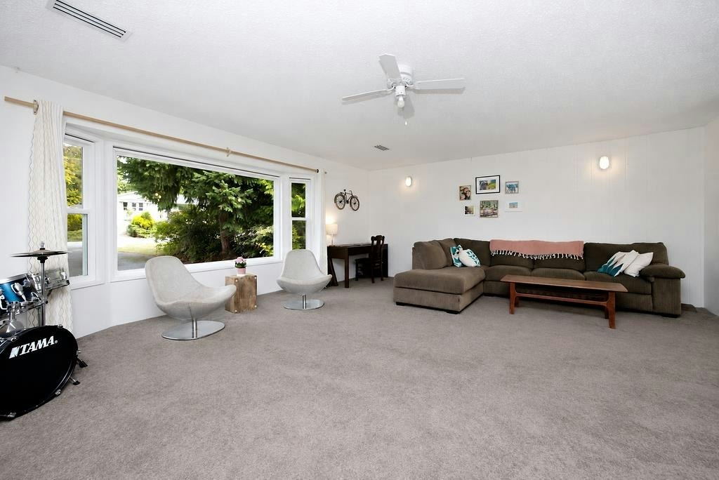 6447 Samron Road, Sechelt, BC, V7Z 0M8 - 8