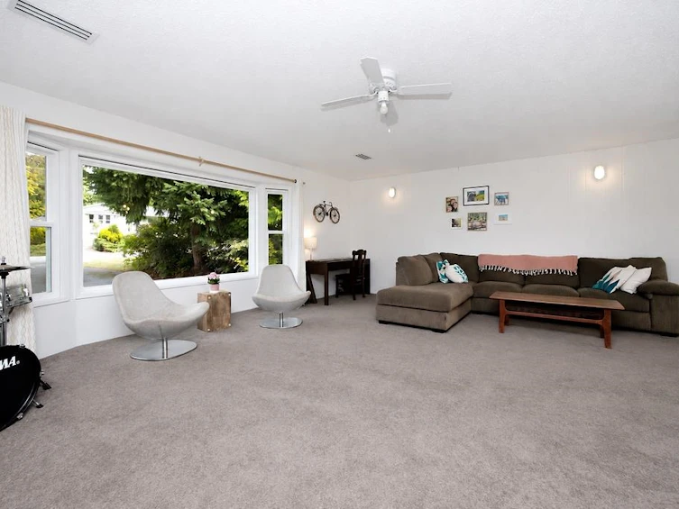 6447 Samron Road, Sechelt, BC, V7Z 0M8 - 8