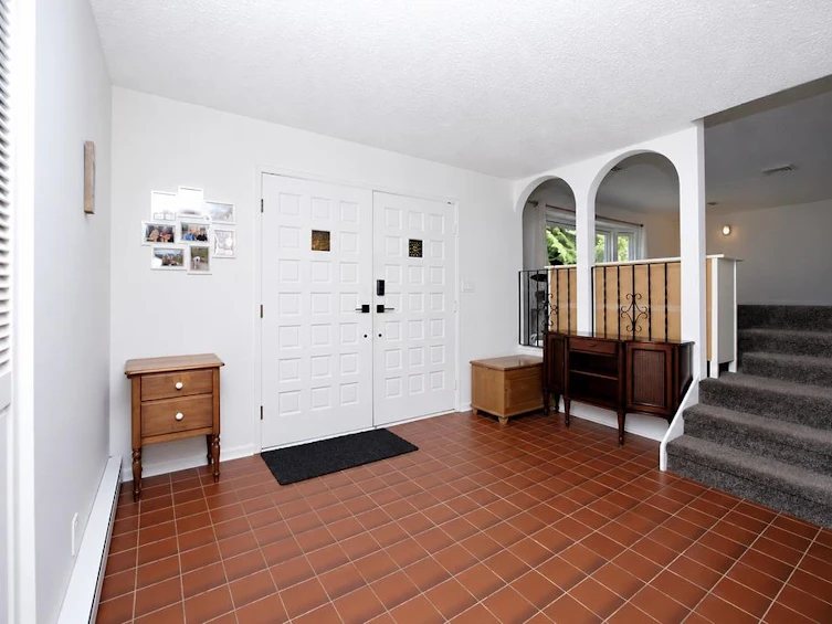 6447 Samron Road, Sechelt, BC, V7Z 0M8 - 4