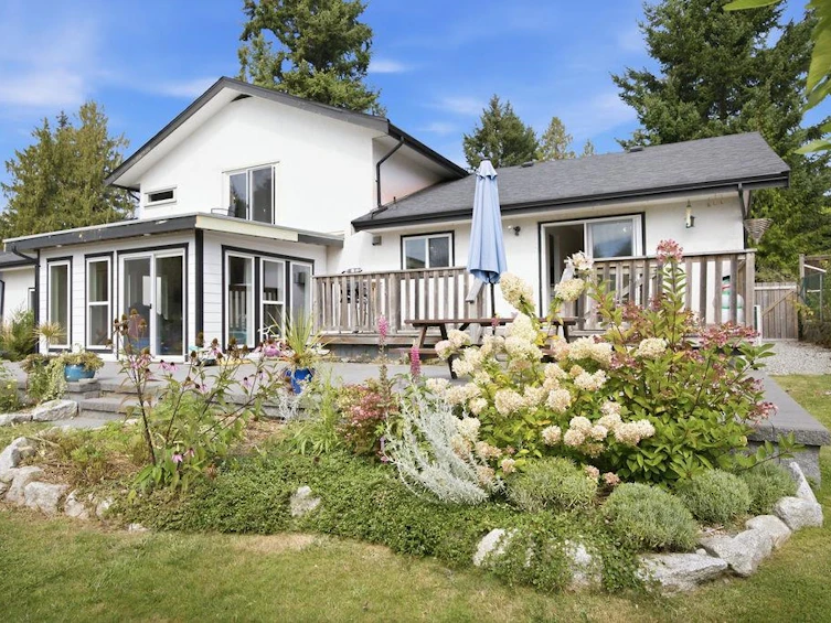 6447 Samron Road, Sechelt, BC, V7Z 0M8 - 30