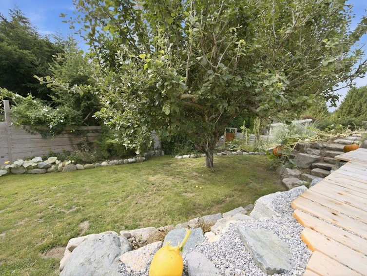 6447 Samron Road, Sechelt, BC, V7Z 0M8 - 31