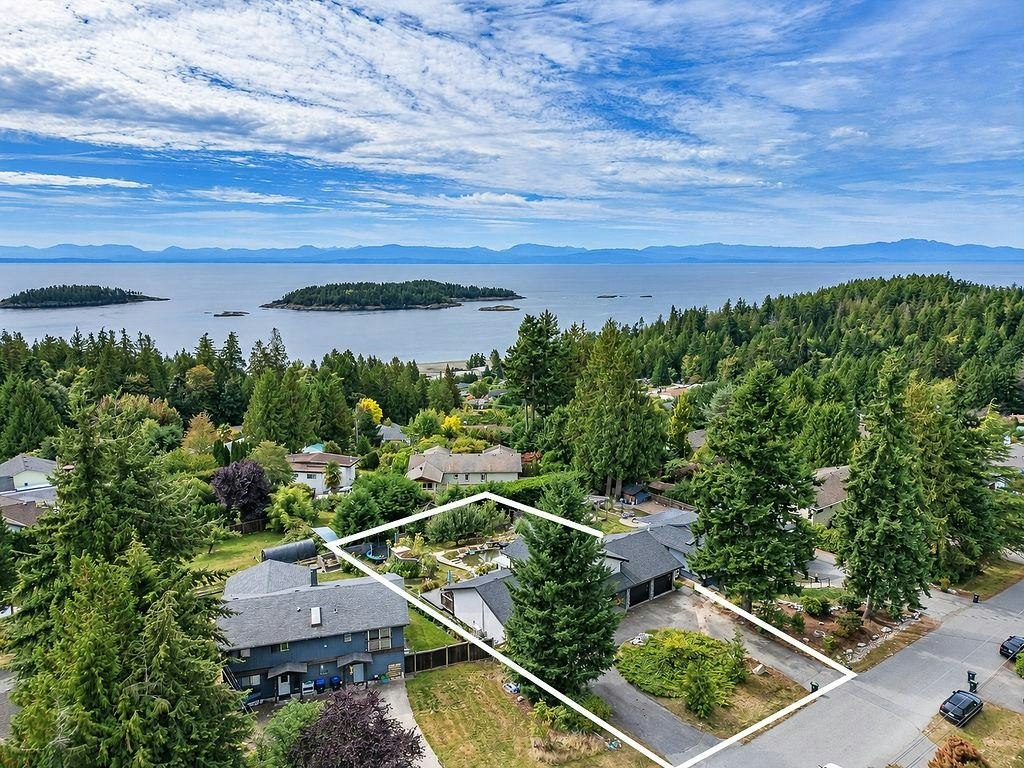 6447 Samron Road, Sechelt, BC, V7Z 0M8 - 34