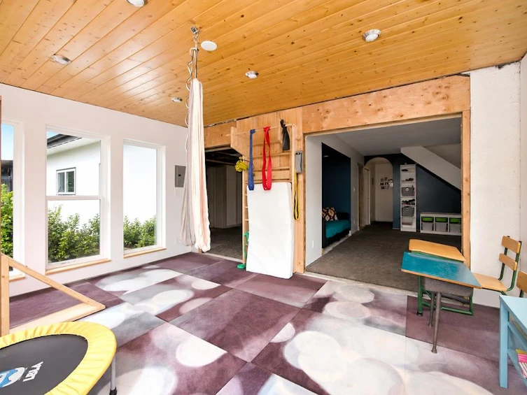 6447 Samron Road, Sechelt, BC, V7Z 0M8 - 17
