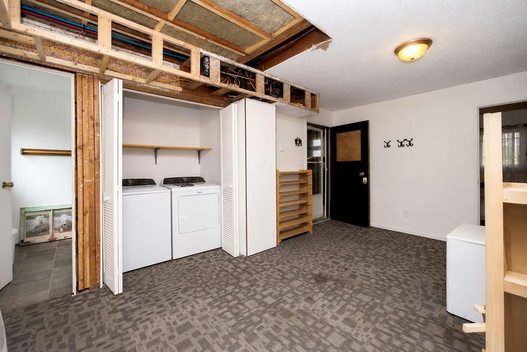6447 Samron Road, Sechelt, BC, V7Z 0M8 - 18