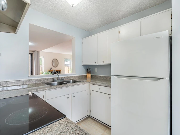 25-9346 128 Street, Surrey, BC, V3V 6A4 - 9