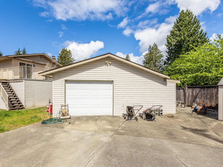 20554 43a Avenue, Langley, BC, V3A 3C8 - 36