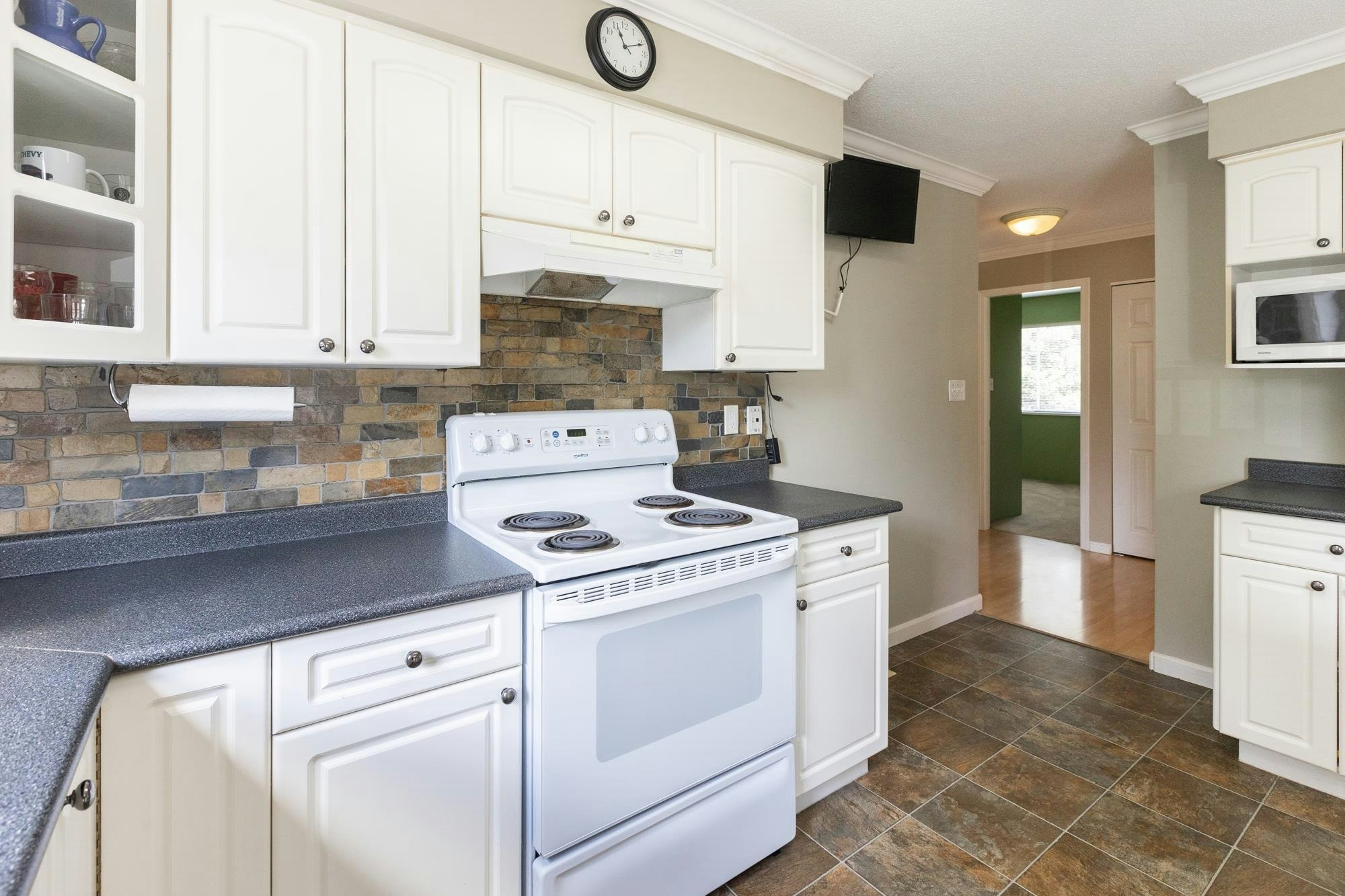 20554 43a Avenue, Langley, BC, V3A 3C8 - 12