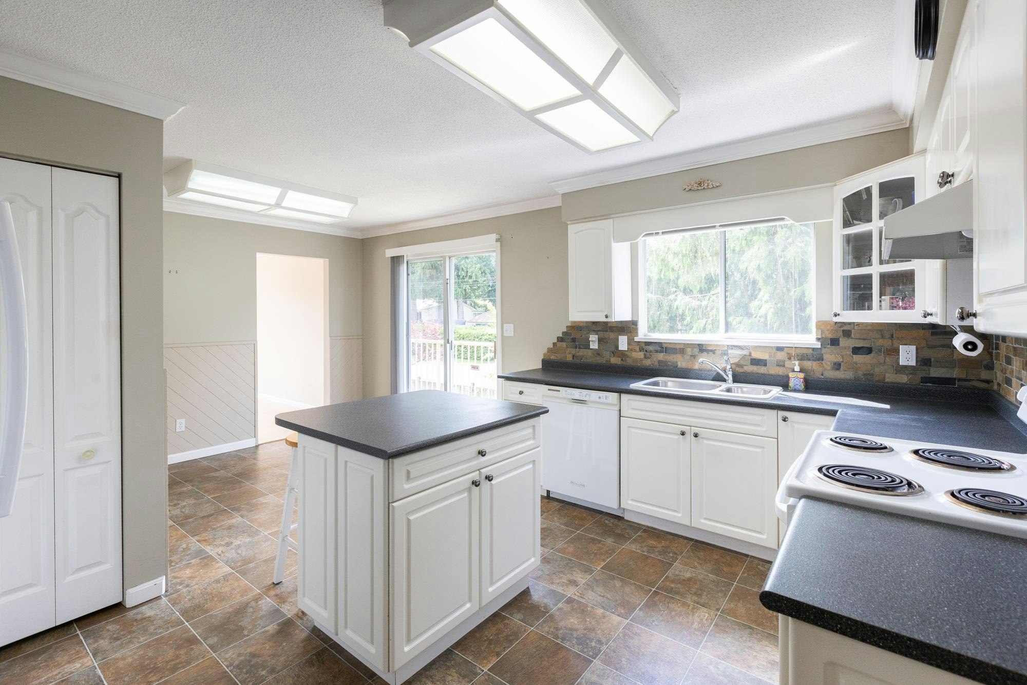 20554 43a Avenue, Langley, BC, V3A 3C8 - 10