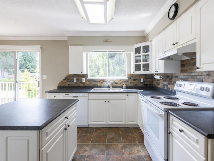 20554 43a Avenue, Langley, BC, V3A 3C8 - 11