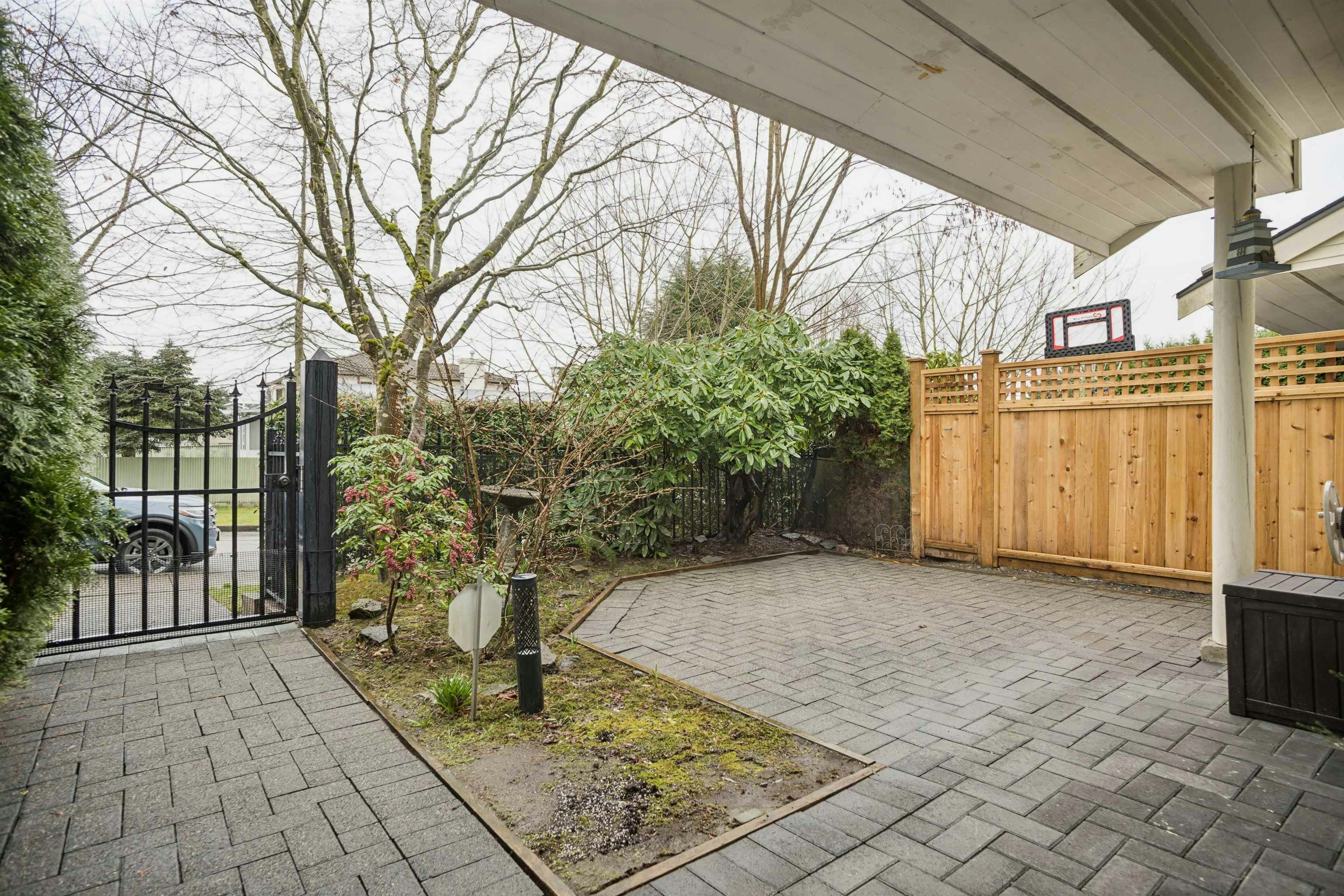 7561 Manitoba Street - 3
