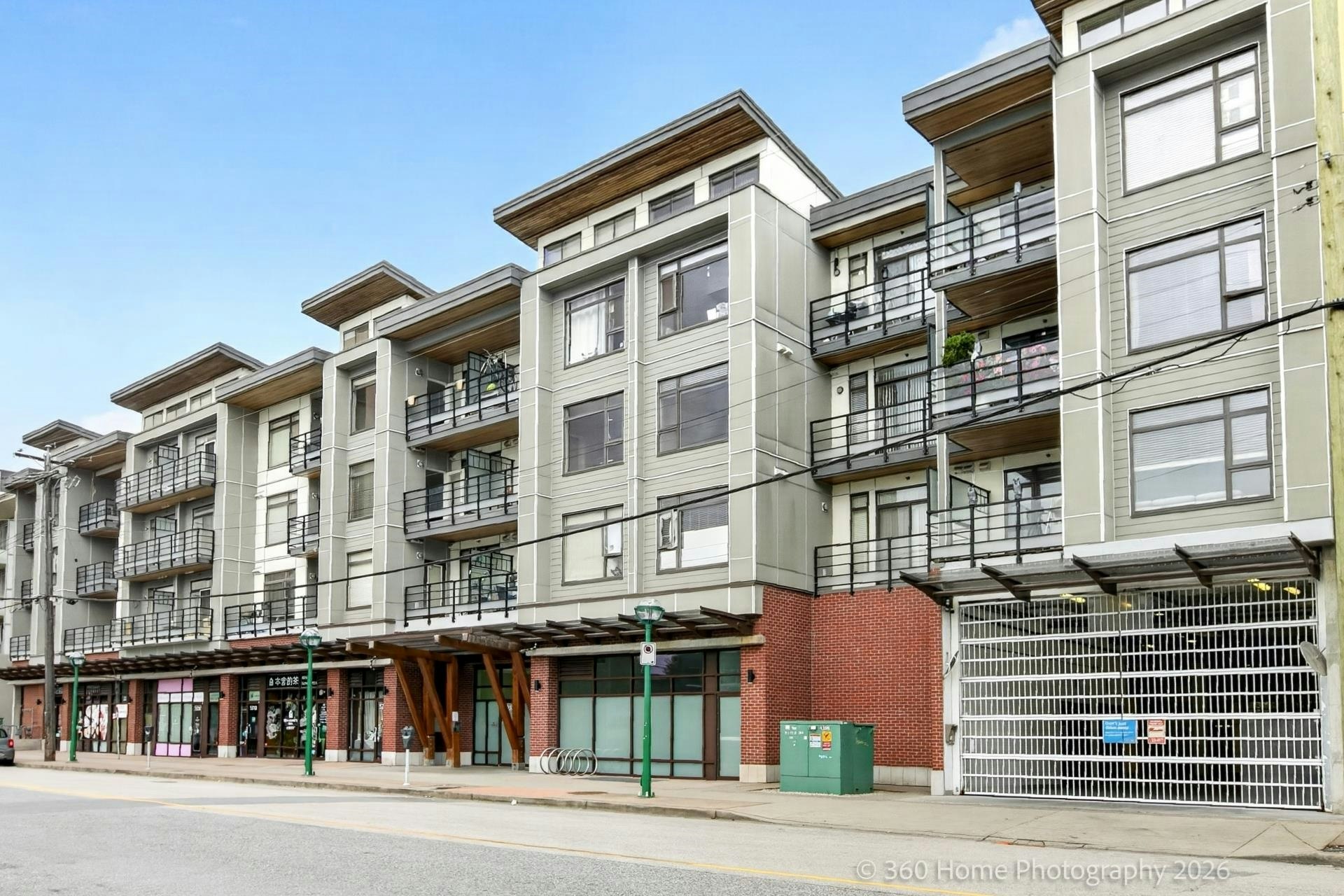 202-5288 Grimmer Street, Burnaby, BC, V5H 0C5