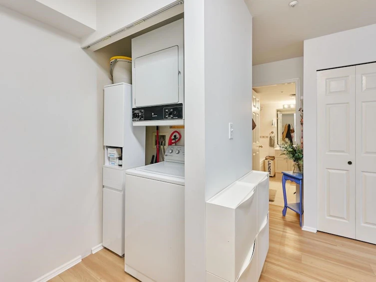 402-1190 Eastwood Street, Coquitlam, BC, V3B 7S1 - 8