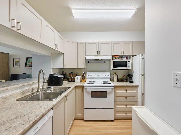 402-1190 Eastwood Street, Coquitlam, BC, V3B 7S1 - 7