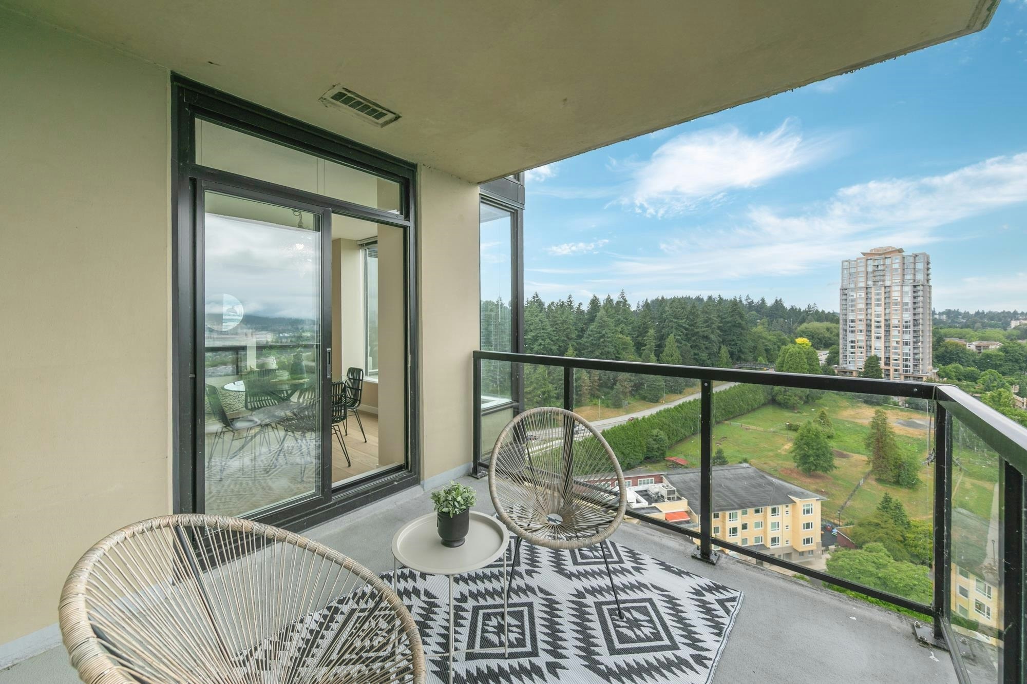 2203-15 E Royal Avenue, New Westminster, BC, V3L 0A9 - 14