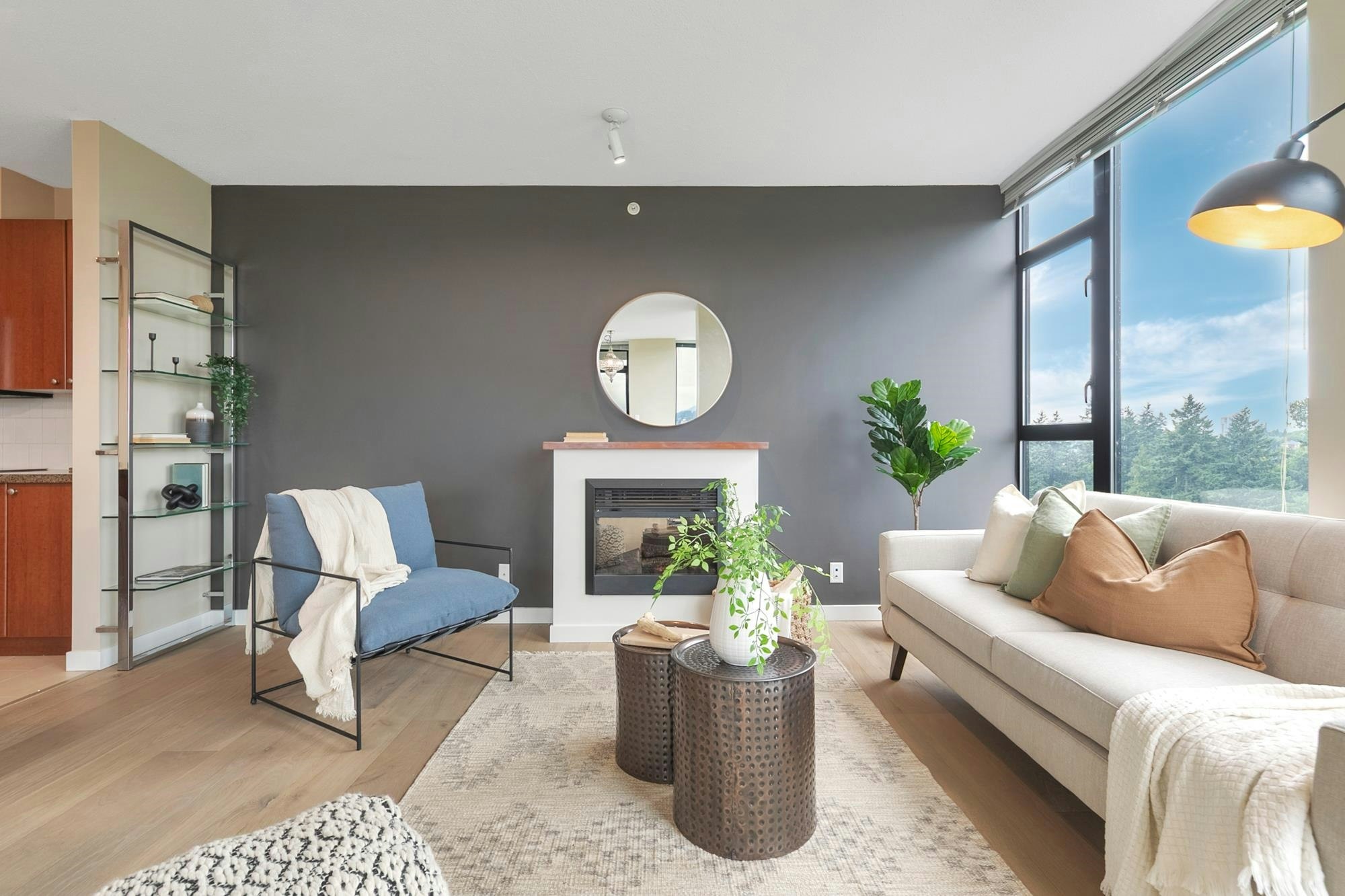 2203-15 E Royal Avenue - 3