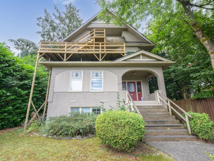 236 W 12th Avenue, Vancouver, BC, V5Y 1T8