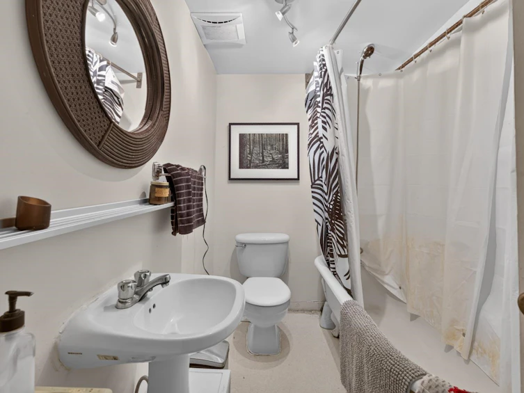 236 W 12th Avenue, Vancouver, BC, V5Y 1T8 - 26