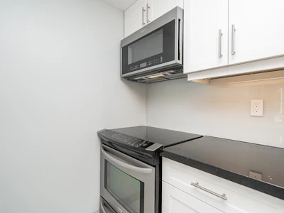 403-811 Helmcken Street - 5