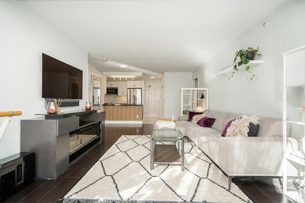 403-811 Helmcken Street - 2
