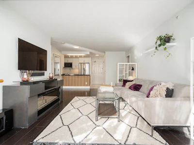 403-811 Helmcken Street - 2