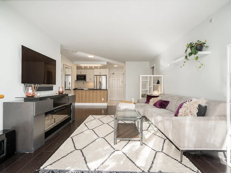403-811 Helmcken Street, Vancouver, BC, V6Z 1B1 - 2