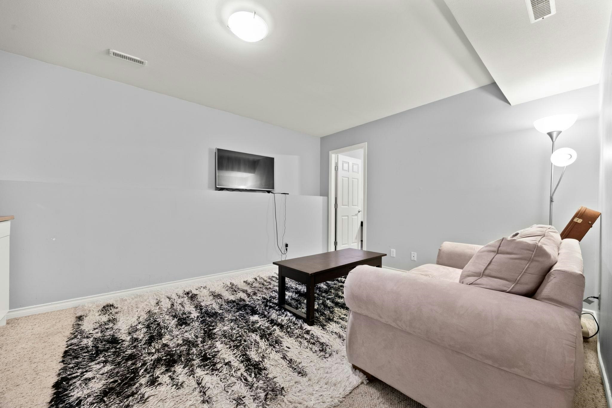 20496 67 Avenue, Langley, BC, V2Y 2X9 - 18