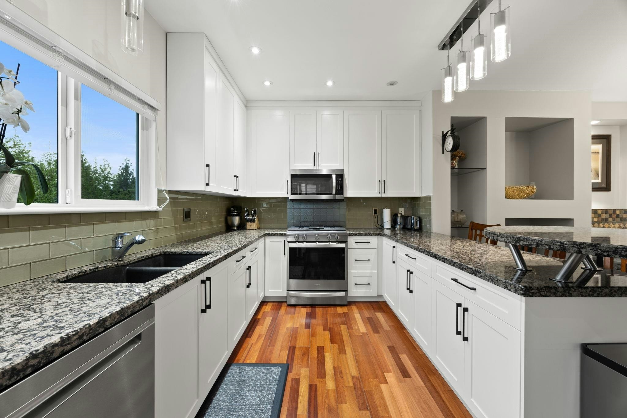 20496 67 Avenue, Langley, BC, V2Y 2X9 - 4