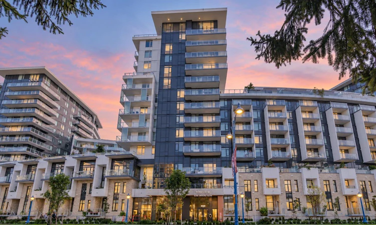 527-6300 Minoru Boulevard