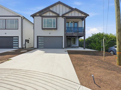 46046 Southlands Crescent - 3
