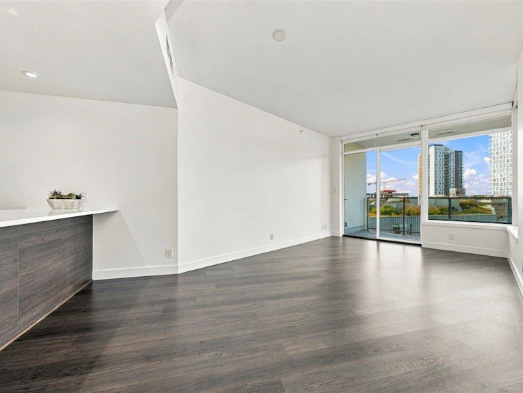 706-3557 Sawmill Crescent, Vancouver, BC, V5S 0E2 - 4