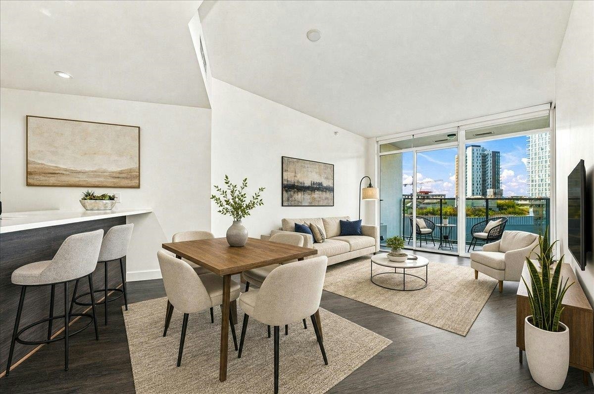 706-3557 Sawmill Crescent - 3