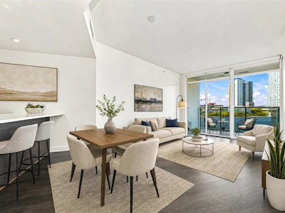 706-3557 Sawmill Crescent - 3