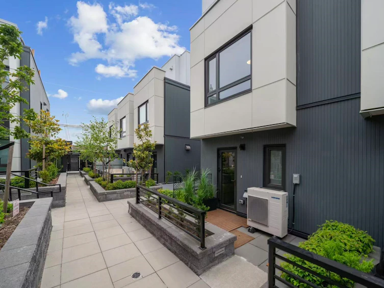 6292 Oak Street, Vancouver, BC, V6M 2W4 - 30