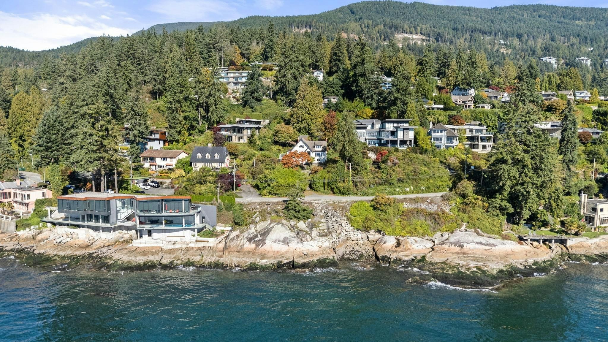 3721 Sunset Lane, West Vancouver, BC, V7V 1N3 - 21