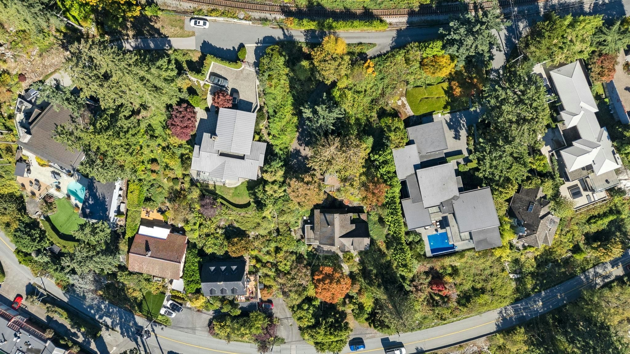 3721 Sunset Lane, West Vancouver, BC, V7V 1N3 - 16