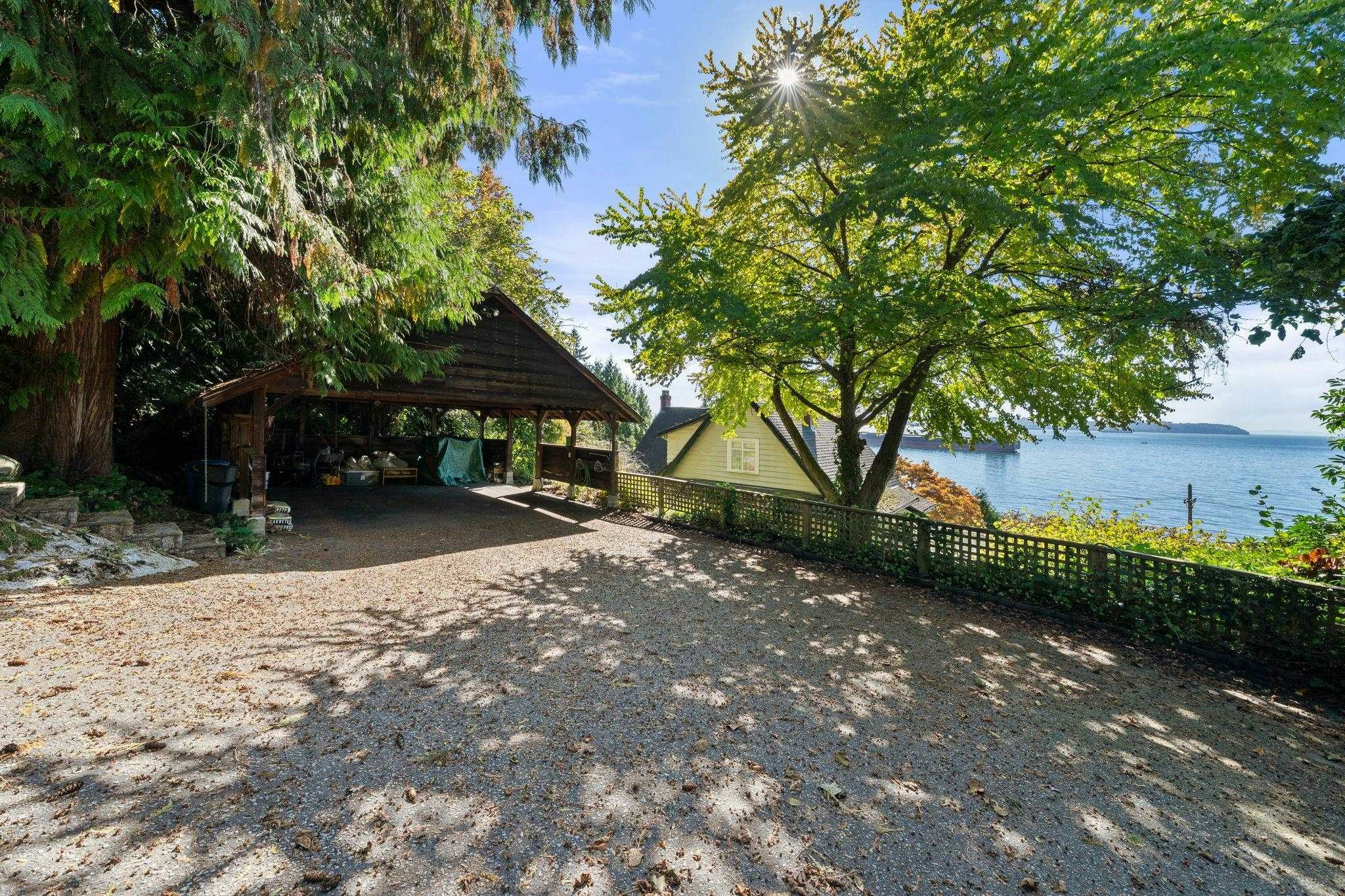 3721 Sunset Lane, West Vancouver, BC, V7V 1N3 - 7