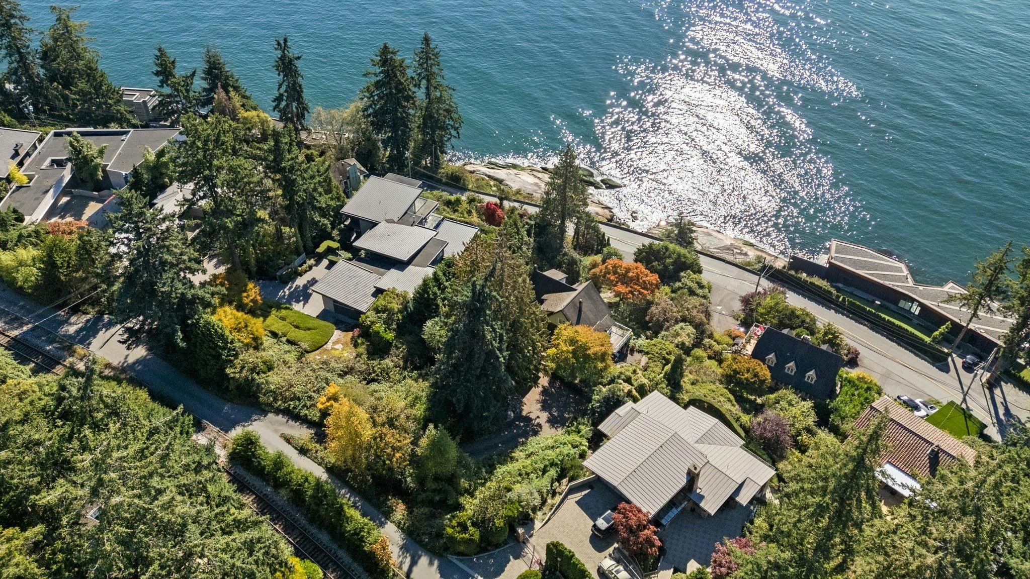 3721 Sunset Lane, West Vancouver, BC, V7V 1N3 - 19