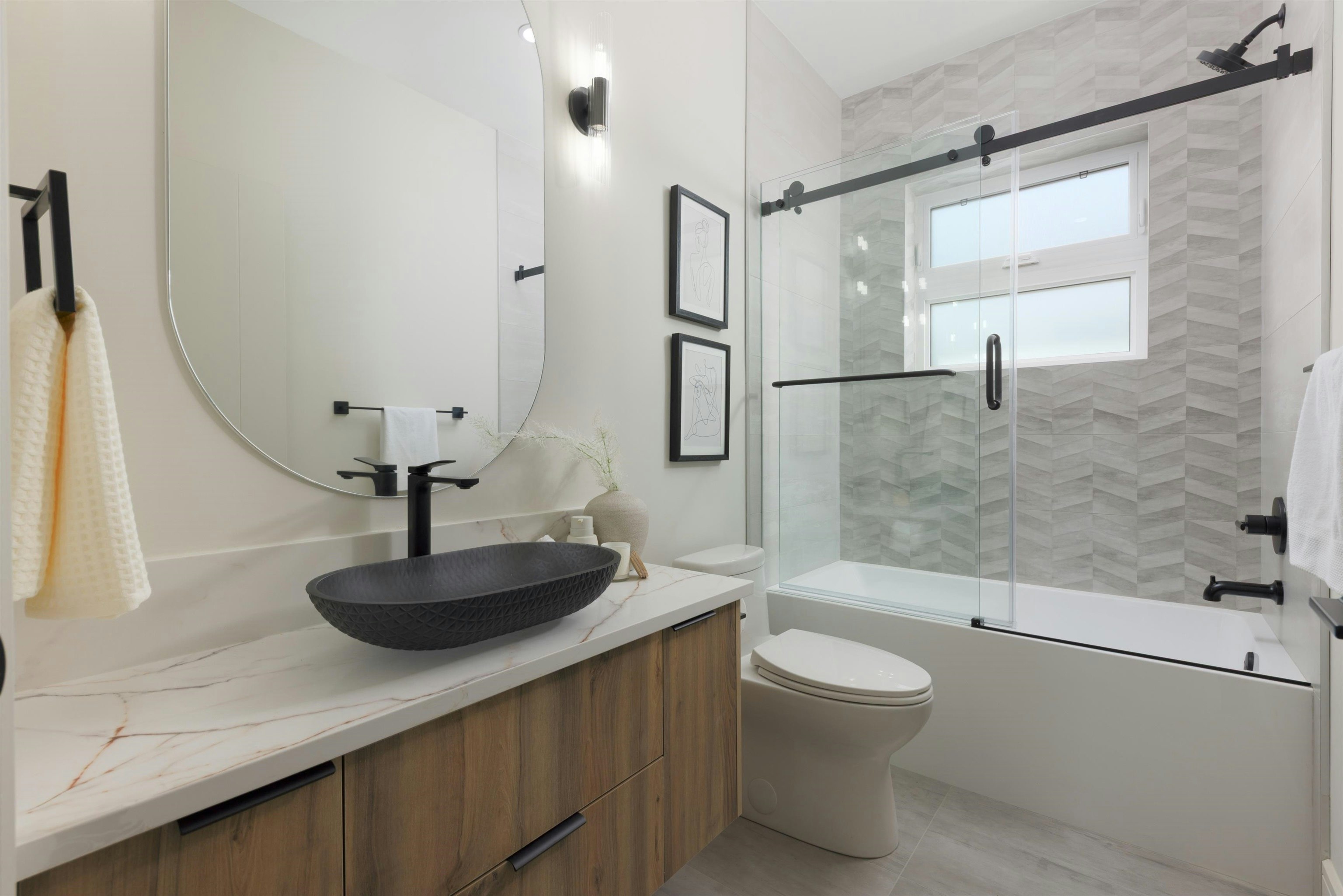 2068 E 1st Avenue, Vancouver, BC, V5N 1B5 - 12